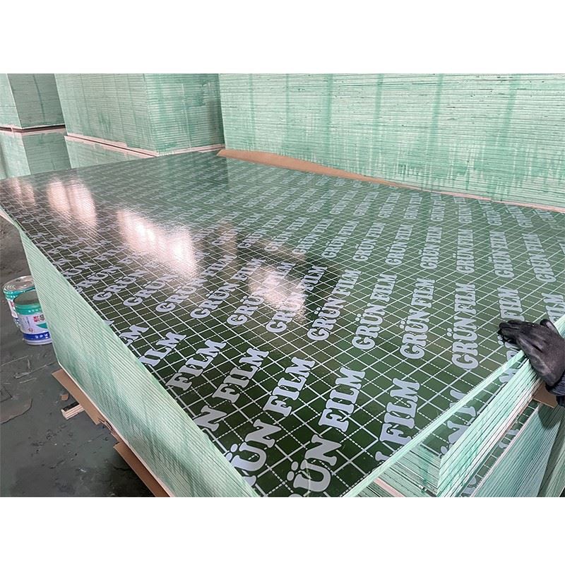 Green Plywood PP Material Film Faced Veneer 18mm